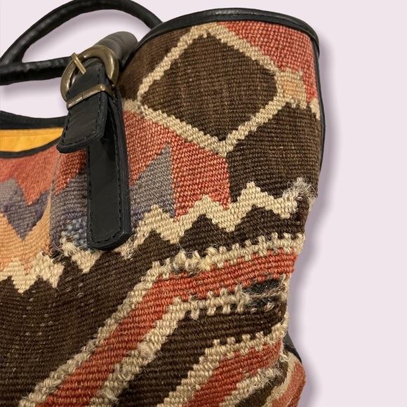 Recycled Rug Scraps Handbag - Picture 6 of 6